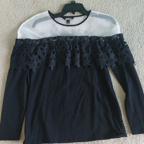 Top - Picture 2 of 3